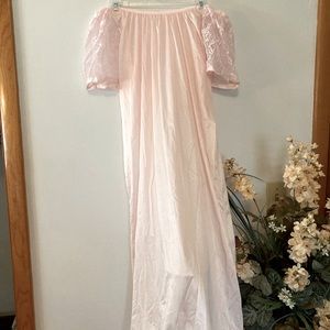 Baby doll pink vintage nightgown.